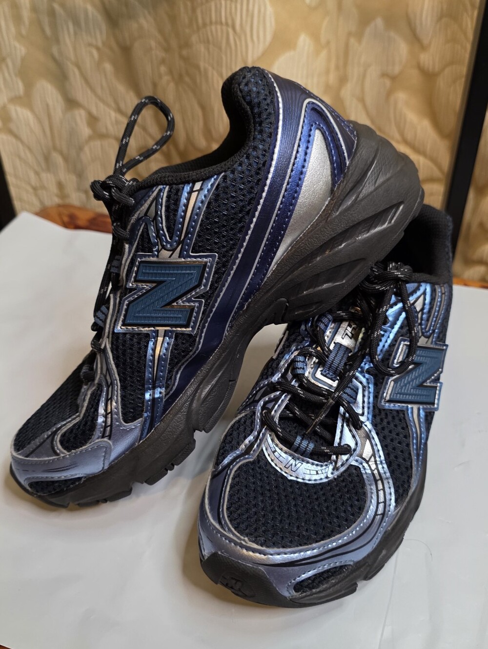 New Balance 740 V 2 Shoreline Blue And Black Sneakers Boys Sz 4